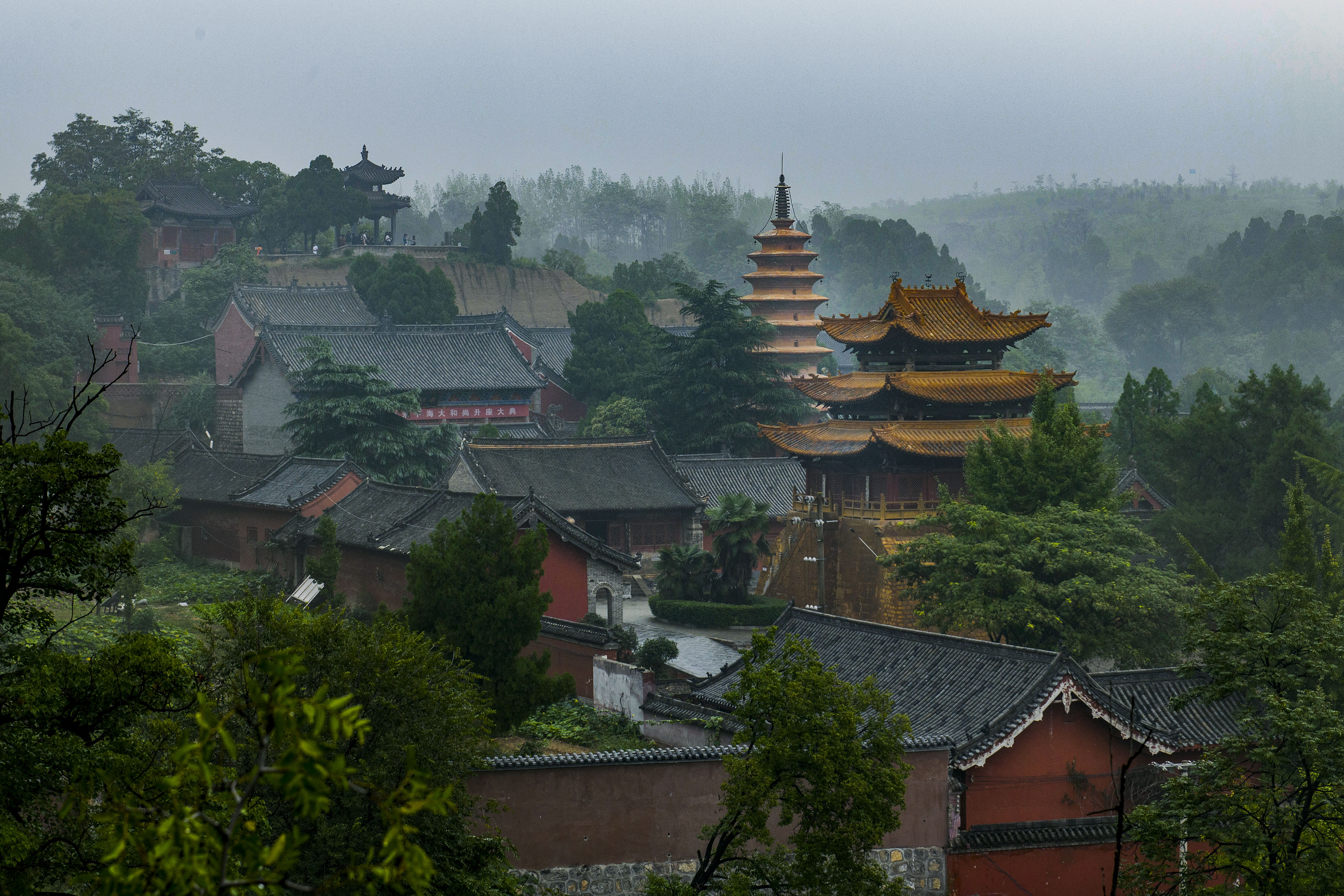 汝州市-风穴寺寺内.JPG