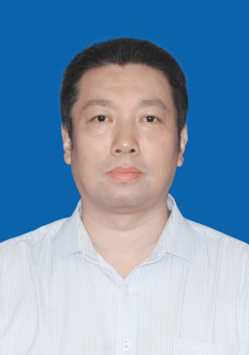 副科级干部王新民