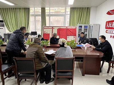 南关棚改C地块第二批安置群众正在选房.jpg