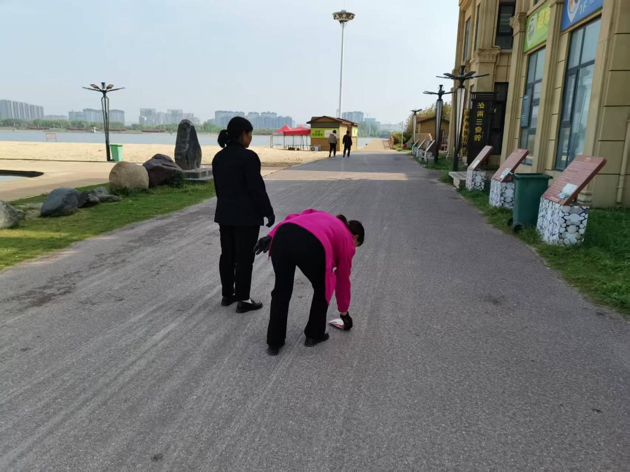 639c36edf4d70f5cf1a335dce6e39395